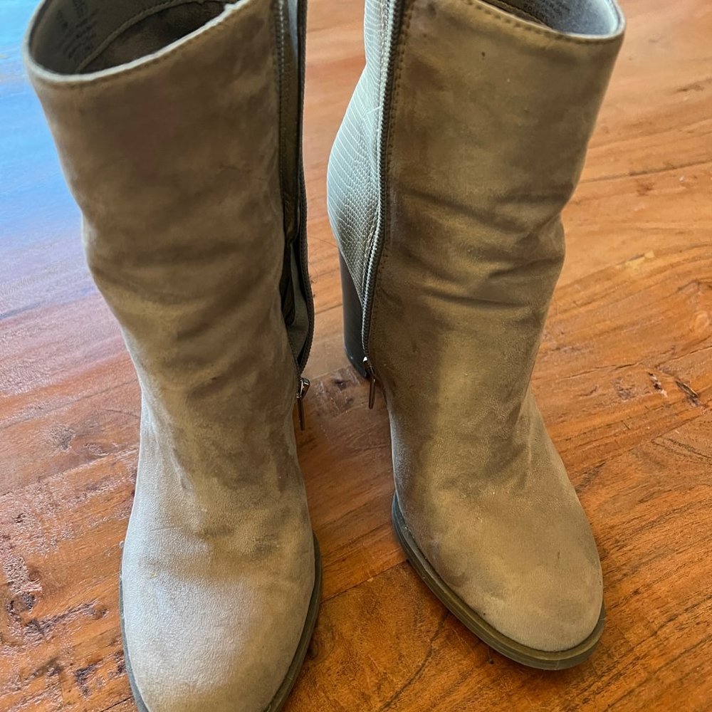 Gray suede and leather heeled bootie.  Size 7.5  Circus by Sam Edelman